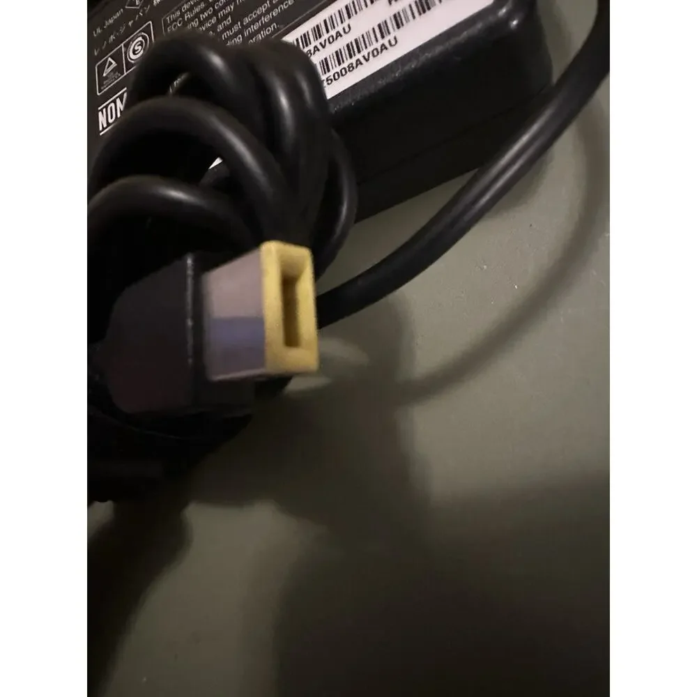 LENOVO ADL135NDC2A 20V 6.75A 135W Genuine Original AC Power Adapter Charger